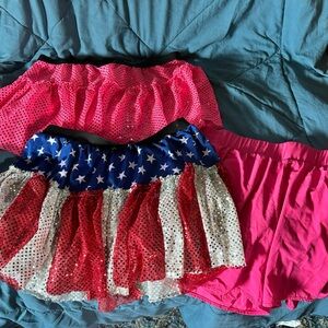 Running skirts and shorts